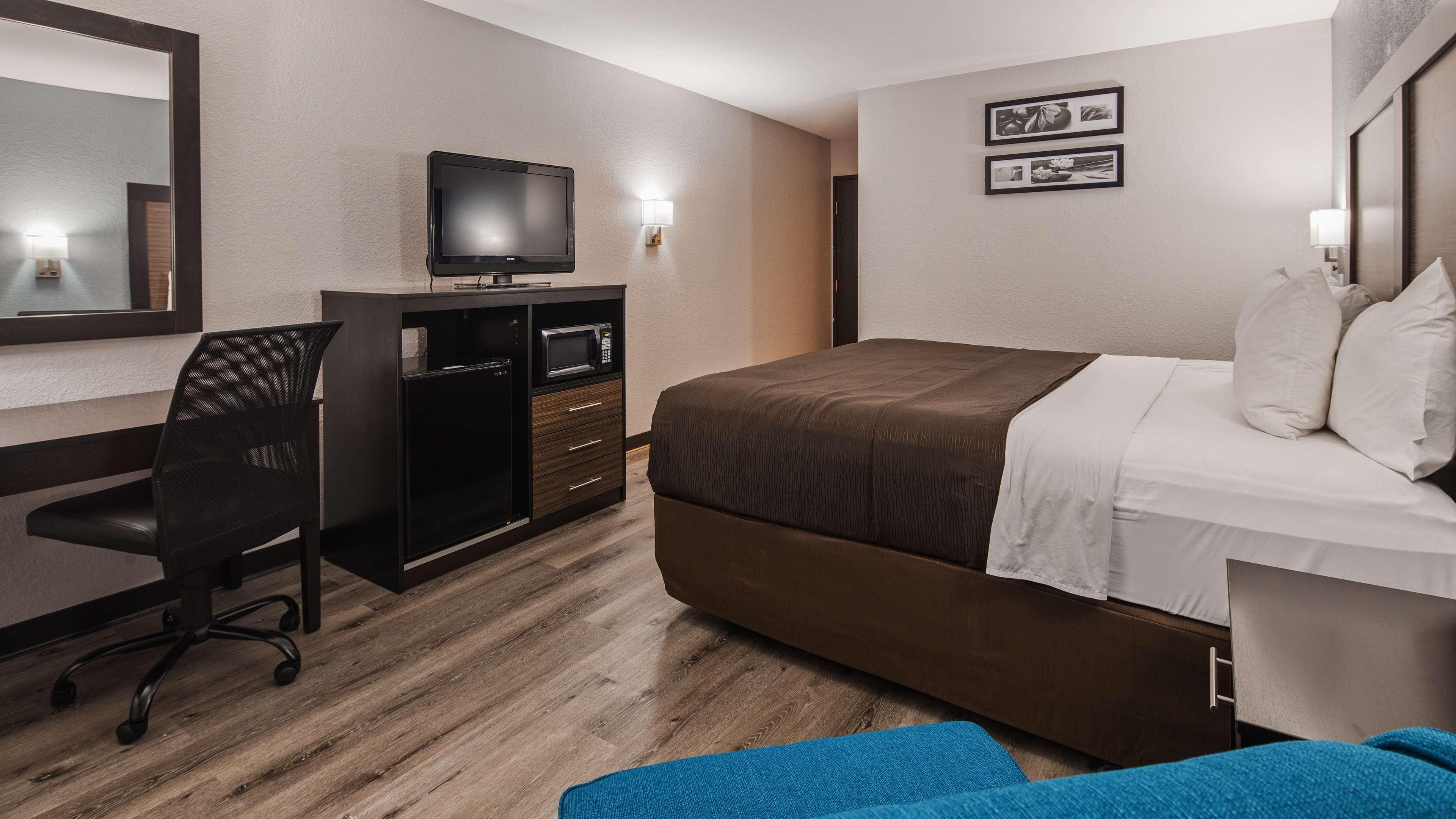 מלון Ramada By Wyndham Cedar Rapids South מראה חיצוני תמונה