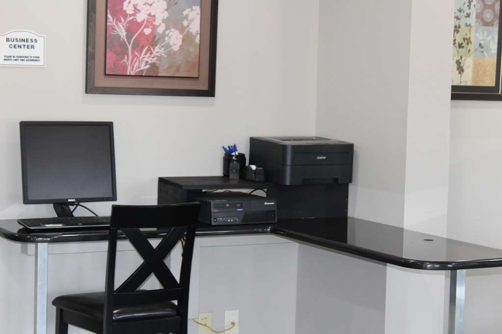 מלון Ramada By Wyndham Cedar Rapids South מתקנים תמונה